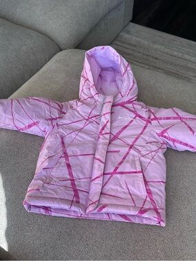 Columbia Light Pink Hooded Puffer Jacket with Magenta Stripe Accents
